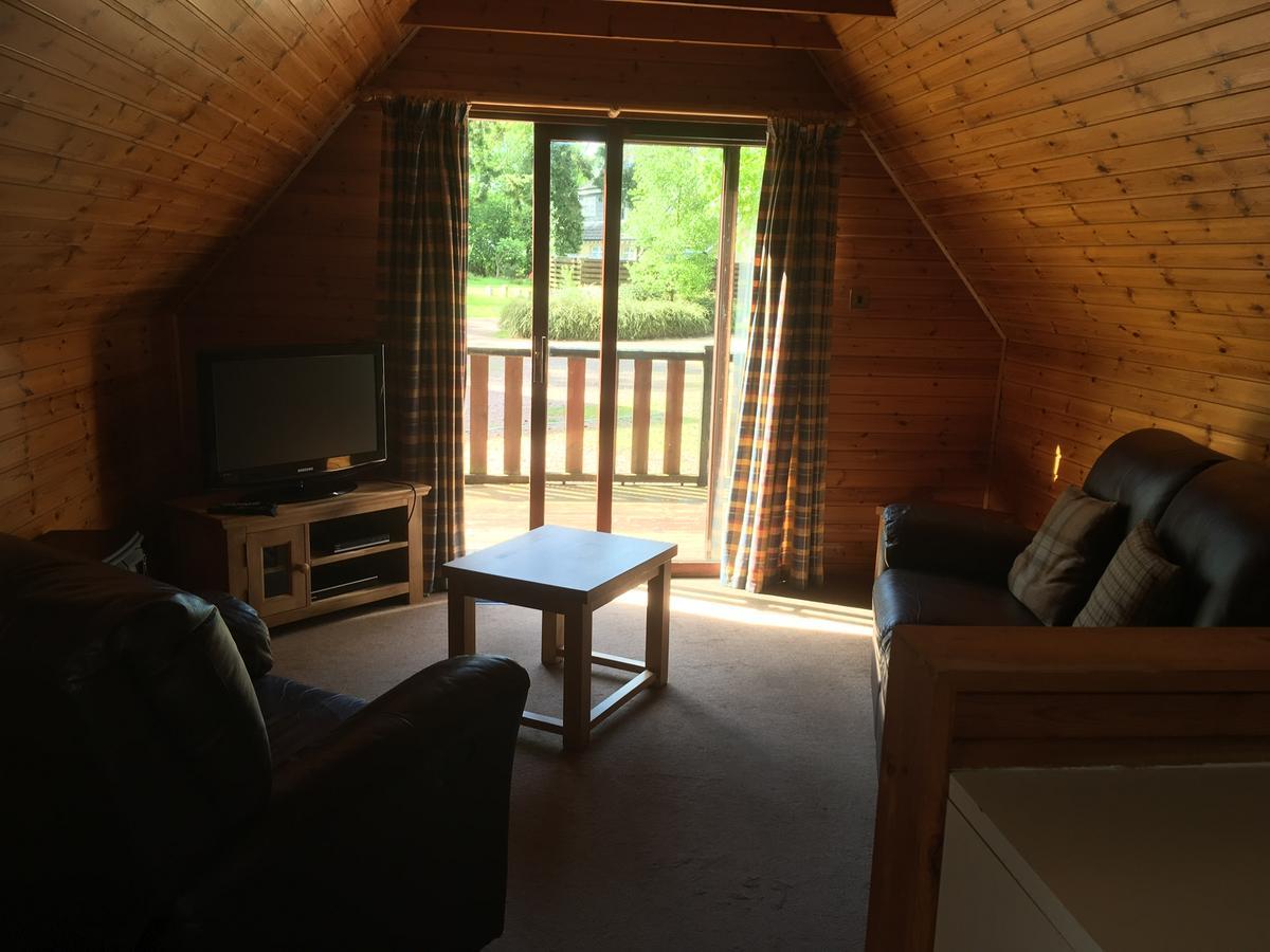 Huntingtower Lodges Perth Exterior photo